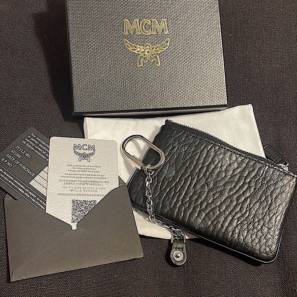 MCM Key Pouch in Visetos Original- BLACK